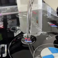 Установка пленки на столешницы из смолы