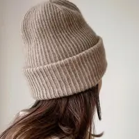 Кашемировая шапка-бини спицами резинкой Cashmere Beanie