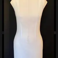 Идеальное базовое платье-футляр