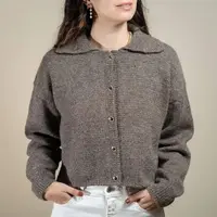 Вязаный спицами кардиган Sofia Cardigan с отложным воротничком и японским плечом
