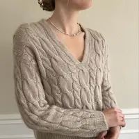 Пуловер косами с японским плечом Avellana